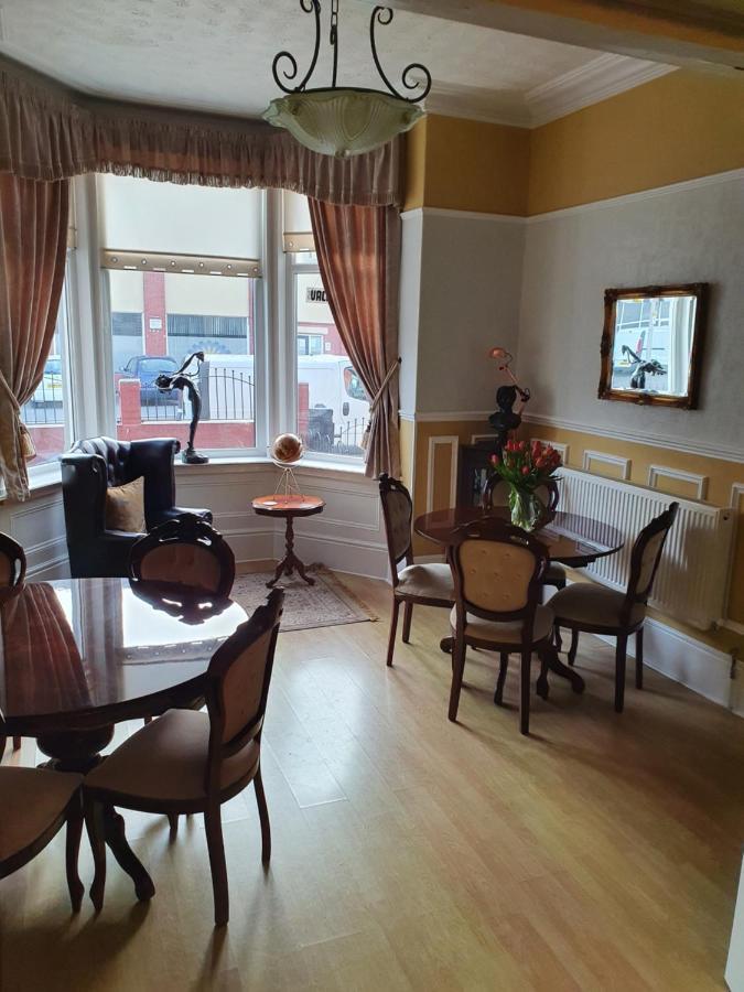 J'S Mayfair Guest House Blackpool Ngoại thất bức ảnh