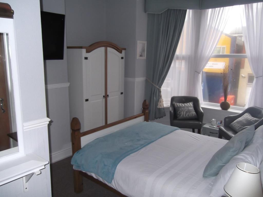 J'S Mayfair Guest House Blackpool Ngoại thất bức ảnh